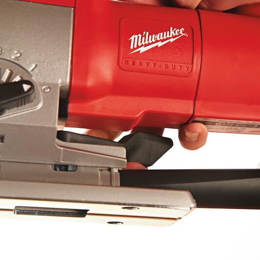 MILWAUKEE JSPE 135 TX Pendulum jigsaw 750 W in transport MILWAUKEE JSPE 135 TX Pendulum jigsaw 750 W in transport