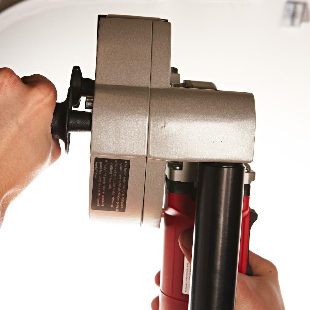 MILWAUKEE WCE 30 wall groove cutter 125mm 1500 W in
