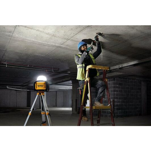 dewalt_dcl074_xj_10