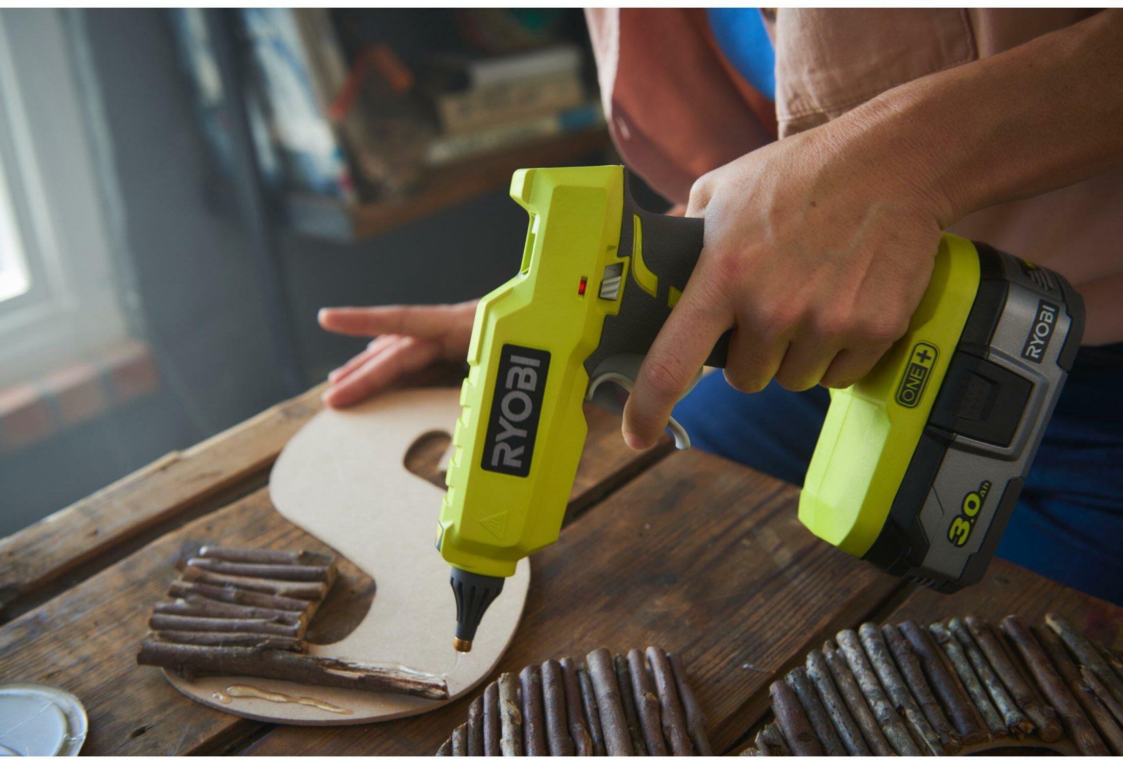 RYOBI R18GLU-0 18V ONE+ cordless glue gun (without battery and