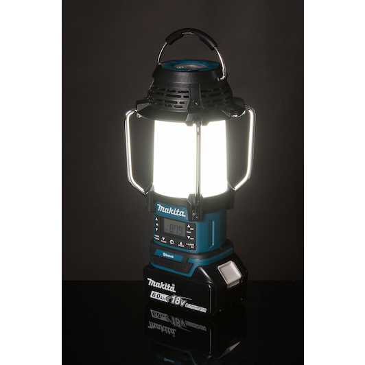 makita_dmr057
