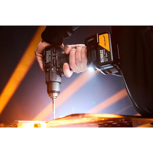 dewalt_dcd86mp2kt_qw_7