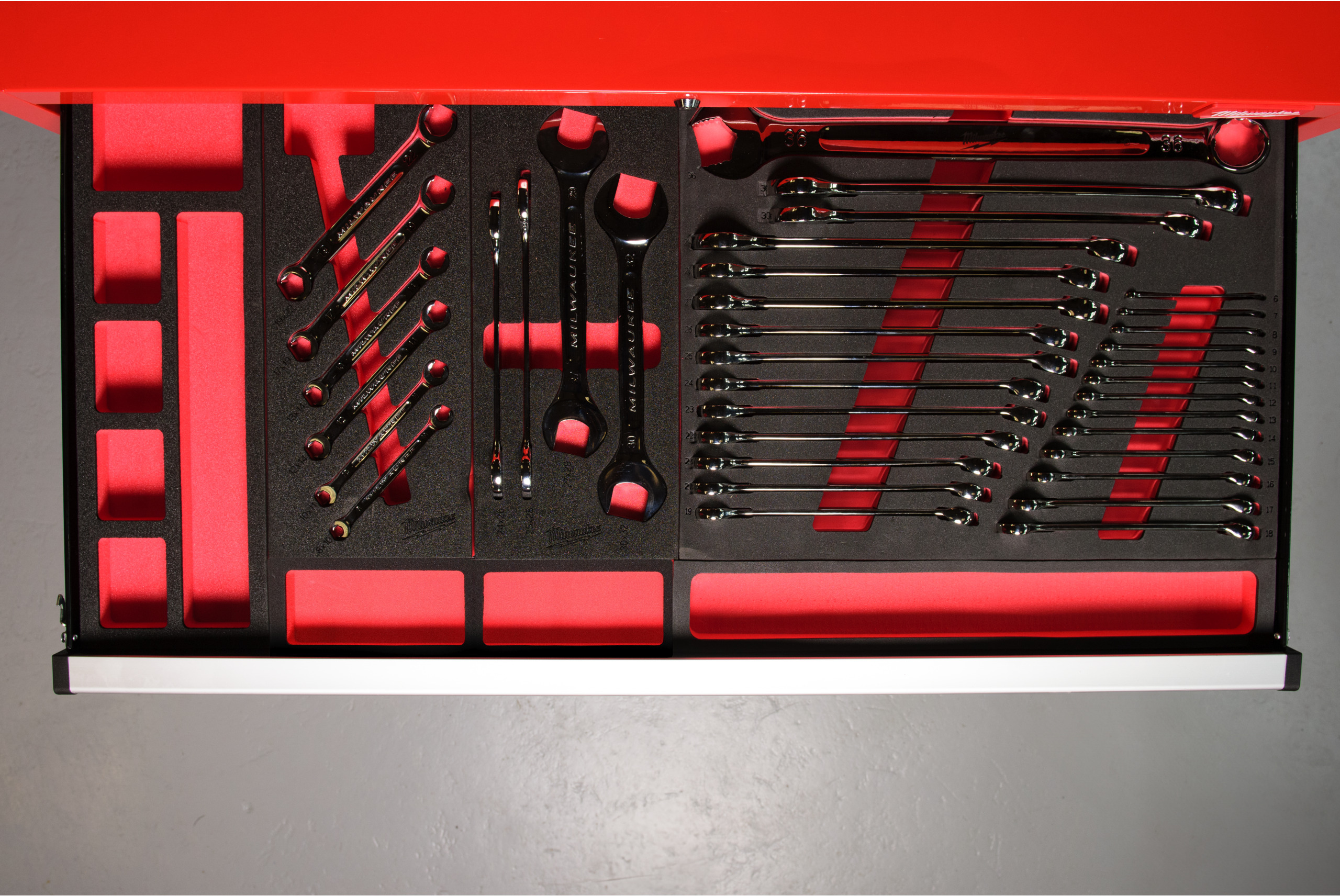 MILWAUKEE 4932493247 MAX BITE combination wrench set in foam inlay