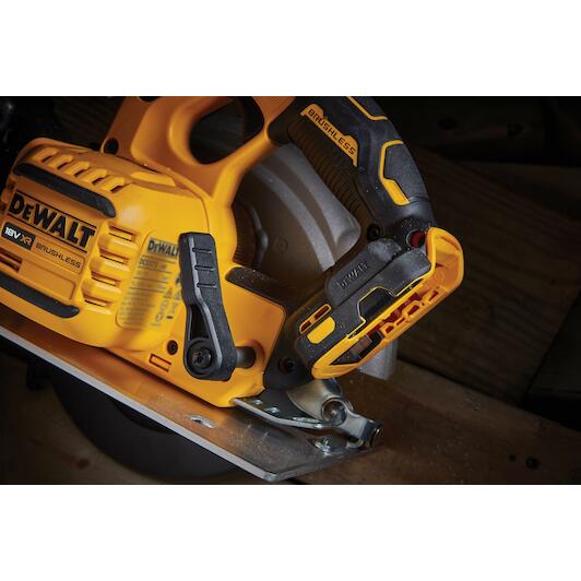 DEWALT DCS573NT XJ 18V XR FLEXVOLT Advantage cordless circular saw 67mm 190mm in TSTAK case without battery and charger Klium