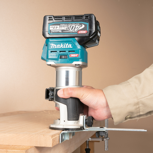 makita_rt001gm208_15