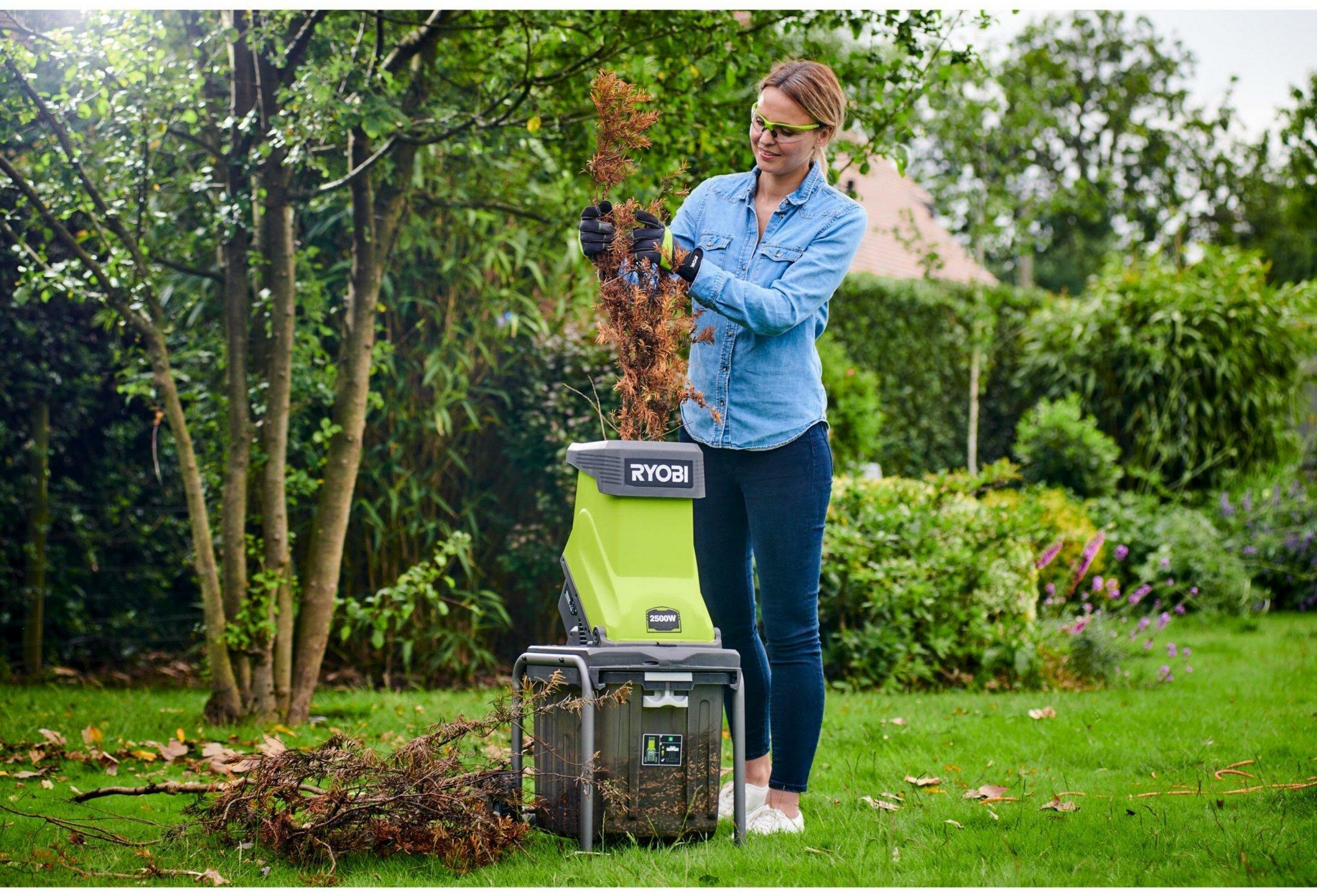 RYOBI RSH2545B chipper 45 mm 2500 W - 5133002512 | Klium.com