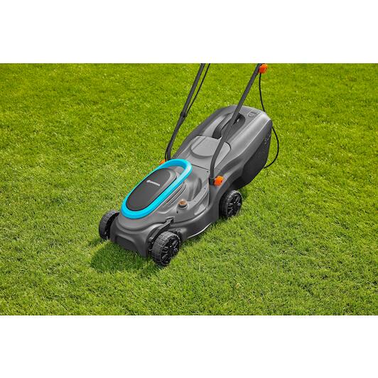 Tondeuse à Gazon Électrique Gardena PowerMax 1200W - 32cm De Coupe, Bac 30L, Guidon Rabattable
