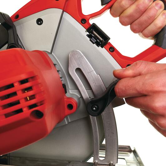 MILWAUKEE MCS 66 circular saw for metal 203mm 1800W in