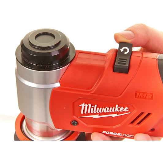 milwaukee_4933451202_6