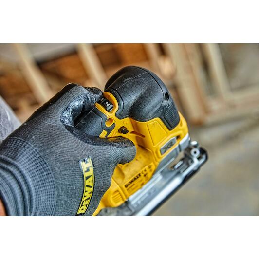 dewalt_dcs334n_xj