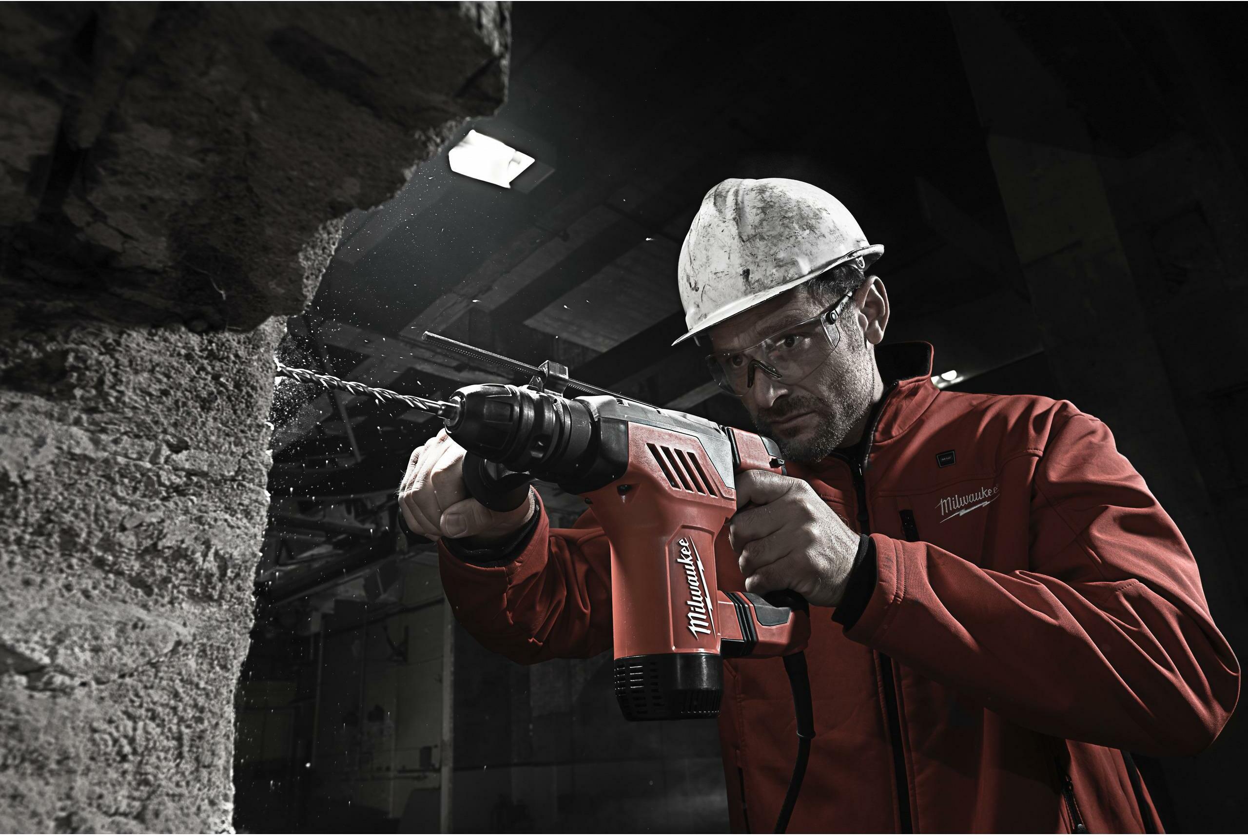 Milwaukee plh 28 xe SDS-plus combi hammer 800 w 4.1 j | Klium.com