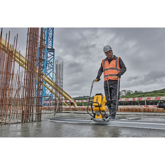 dewalt_dcps330n_xj_18