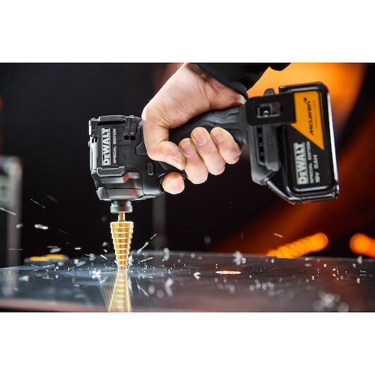 dewalt_dcf86mp2t_qw_12