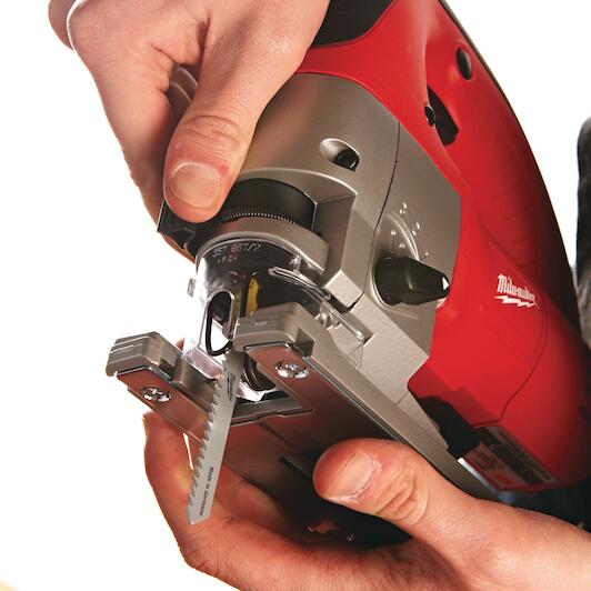 MILWAUKEE JSPE 135 TX Pendulum jigsaw 750 W in transport MILWAUKEE JSPE 135 TX Pendulum jigsaw 750 W in transport