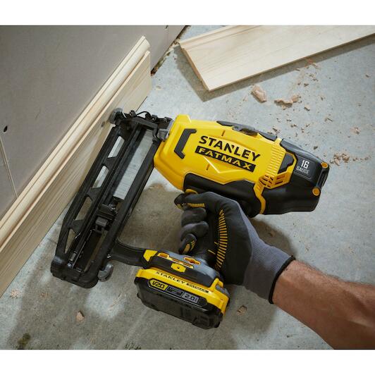 stanley_sfmcb202_xj_5