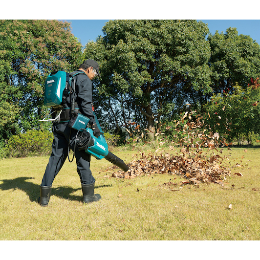 makita_ub003cz_18