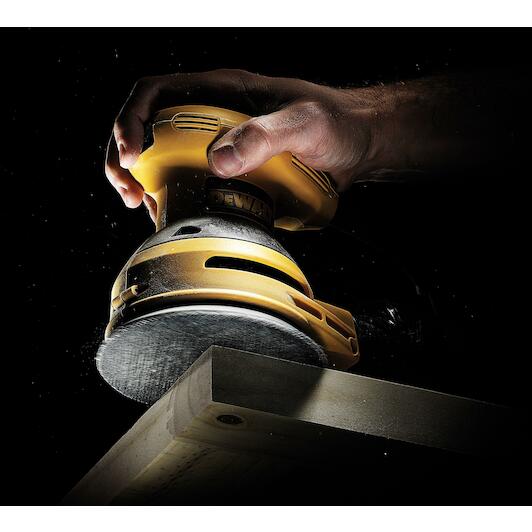 dewalt_dtm8562_qz