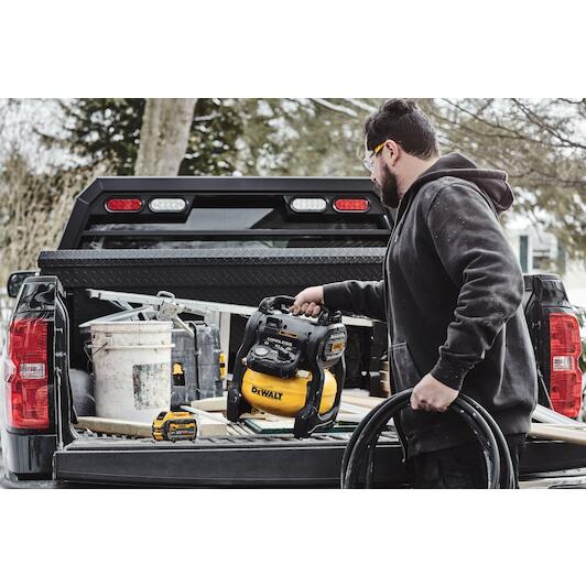 dewalt_dcc1018n_xj