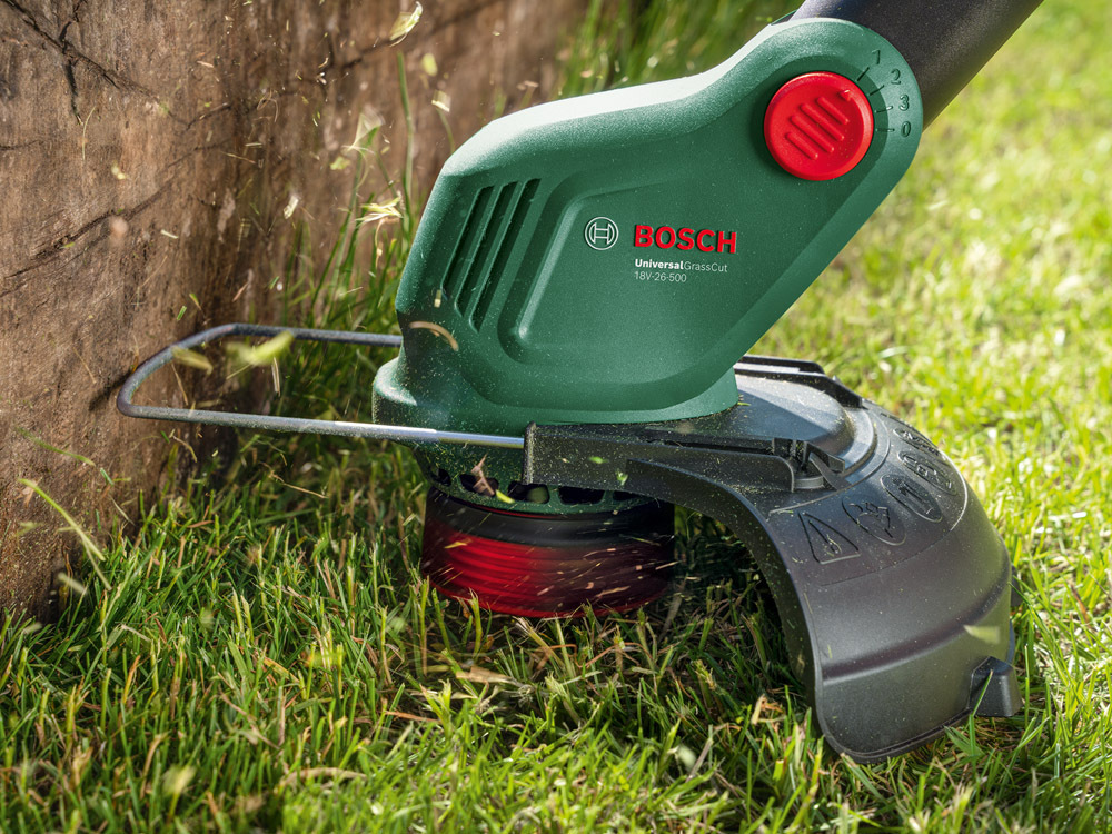 BOSCH UniversalGrassCut 18V-26-500 cordless trimmer (1x