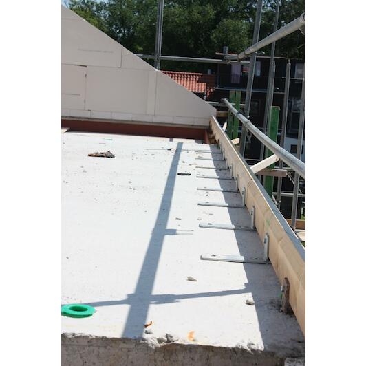 spit_058747_10