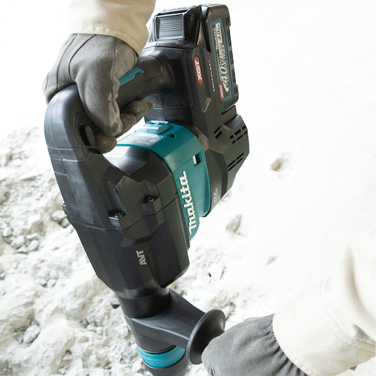 makita_hm001gm205_18