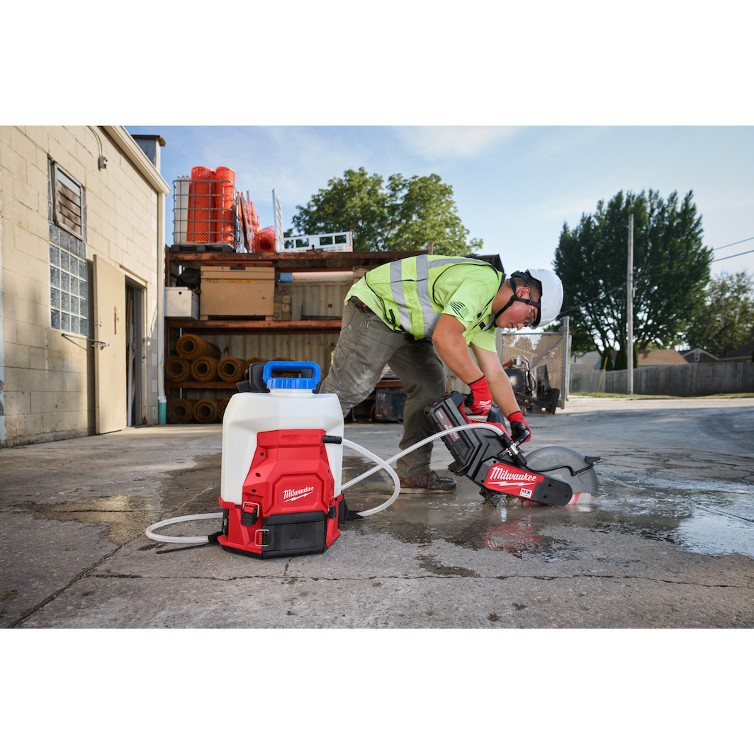 MILWAUKEE M18 BBPFP2-301 SWITCH TANK Gen2 battery backhoe 15l (1x 3.0Ah ...