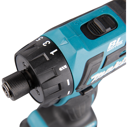 makita_df032dsmj