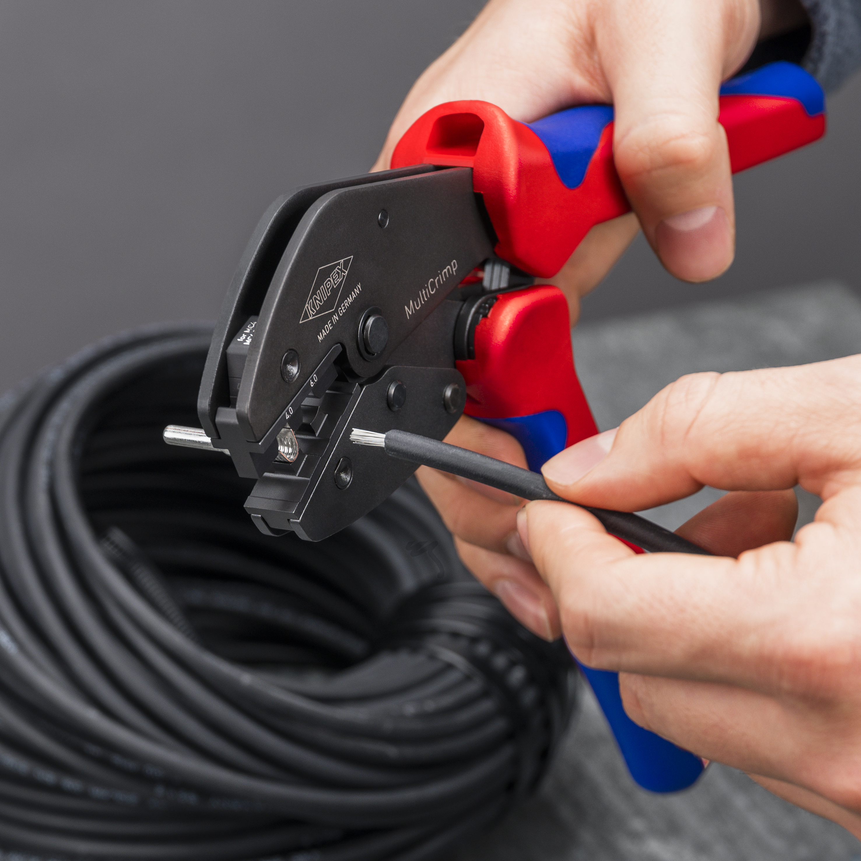 KNIPEX 97 33 03 MultiCrimp Crimping Pliers with changeover loader