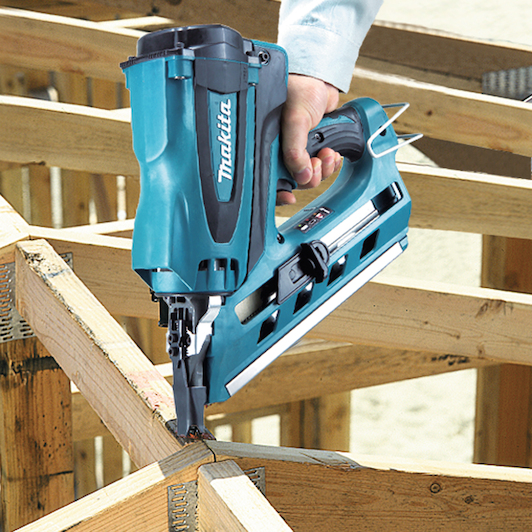 makita_gn900se