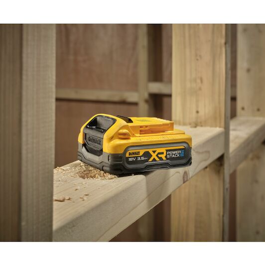 dewalt_dcbp318_xj_9