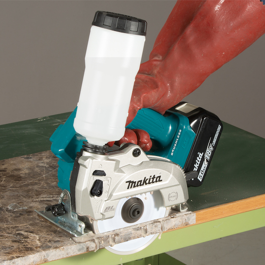 makita_dcc501rtj